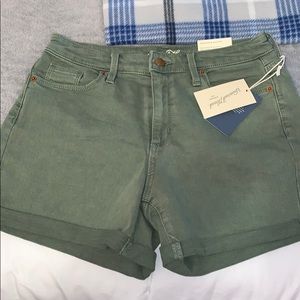 Green high waisted shorts